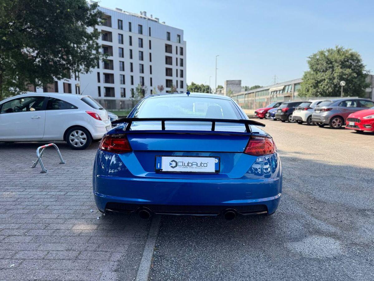 Audi TT Coupé 2.0 tfsi S line s-tronic