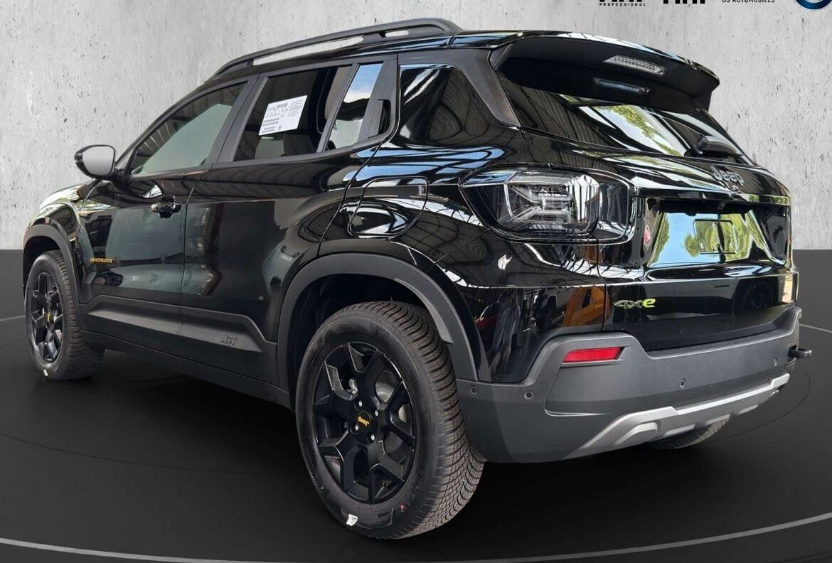 JEEP AVENGER HYBRID 4xe 145 CV AUTOMATICO AUTO A NOLEGGIO