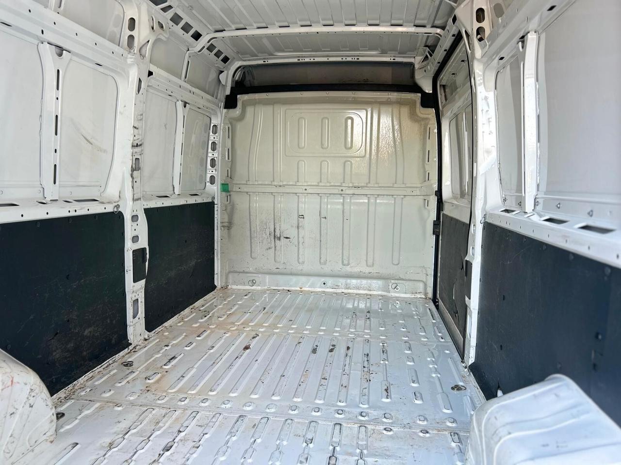 Peugeot Boxer 335 2.2 BlueHDi PL-TM L3 H2 SPOTICAR