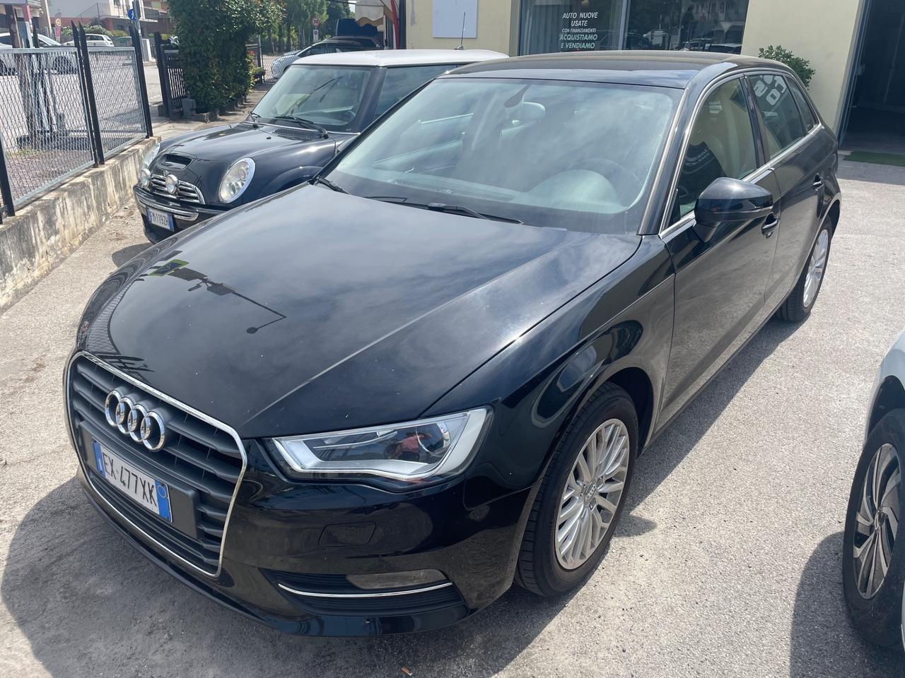 Audi A3 Sedan 1.6 TDI clean diesel S tronic Ambiente