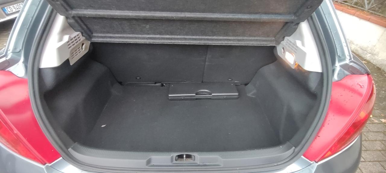 Peugeot 207 1.4 8V 75CV 5p. Energie Sport