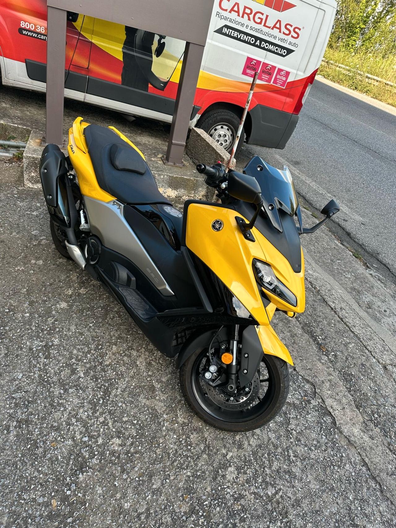 Yamaha T Max 560