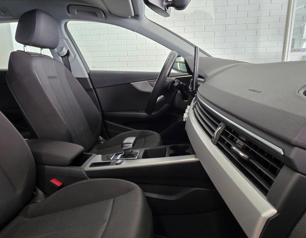 Audi A4 Avant 30 TDI/136 CV S tronic Business Advanced