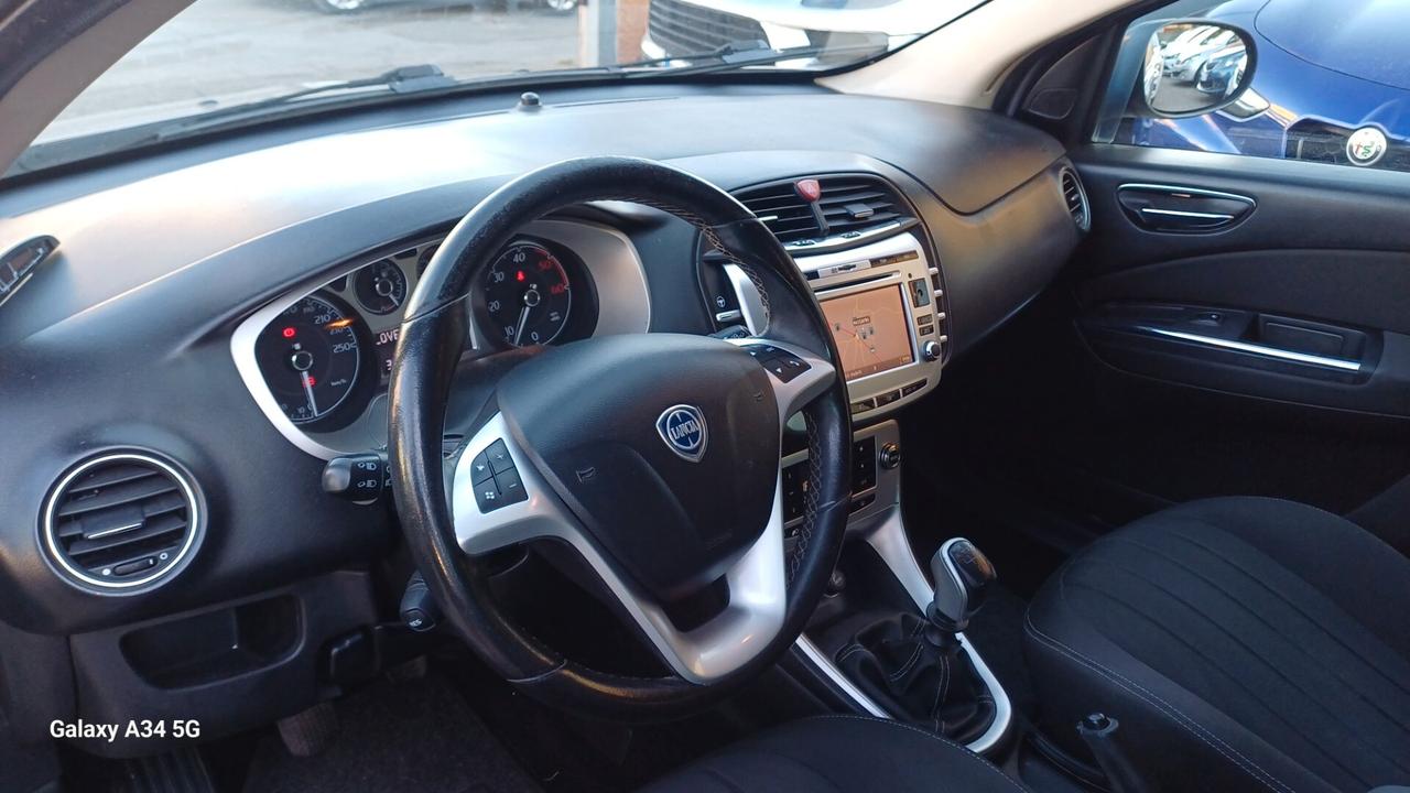 Lancia Delta 1.6 MJT DPF Gold 2012
