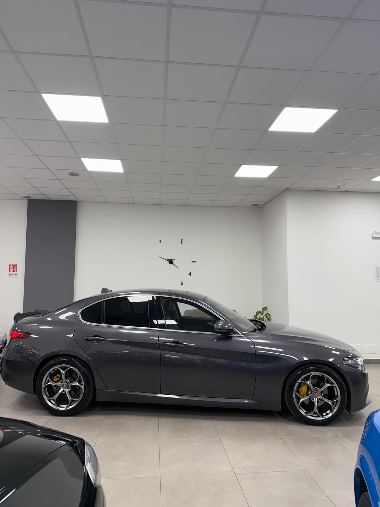 Alfa Romeo Giulia 2.2 Turbodiesel 180 CV Business Sport