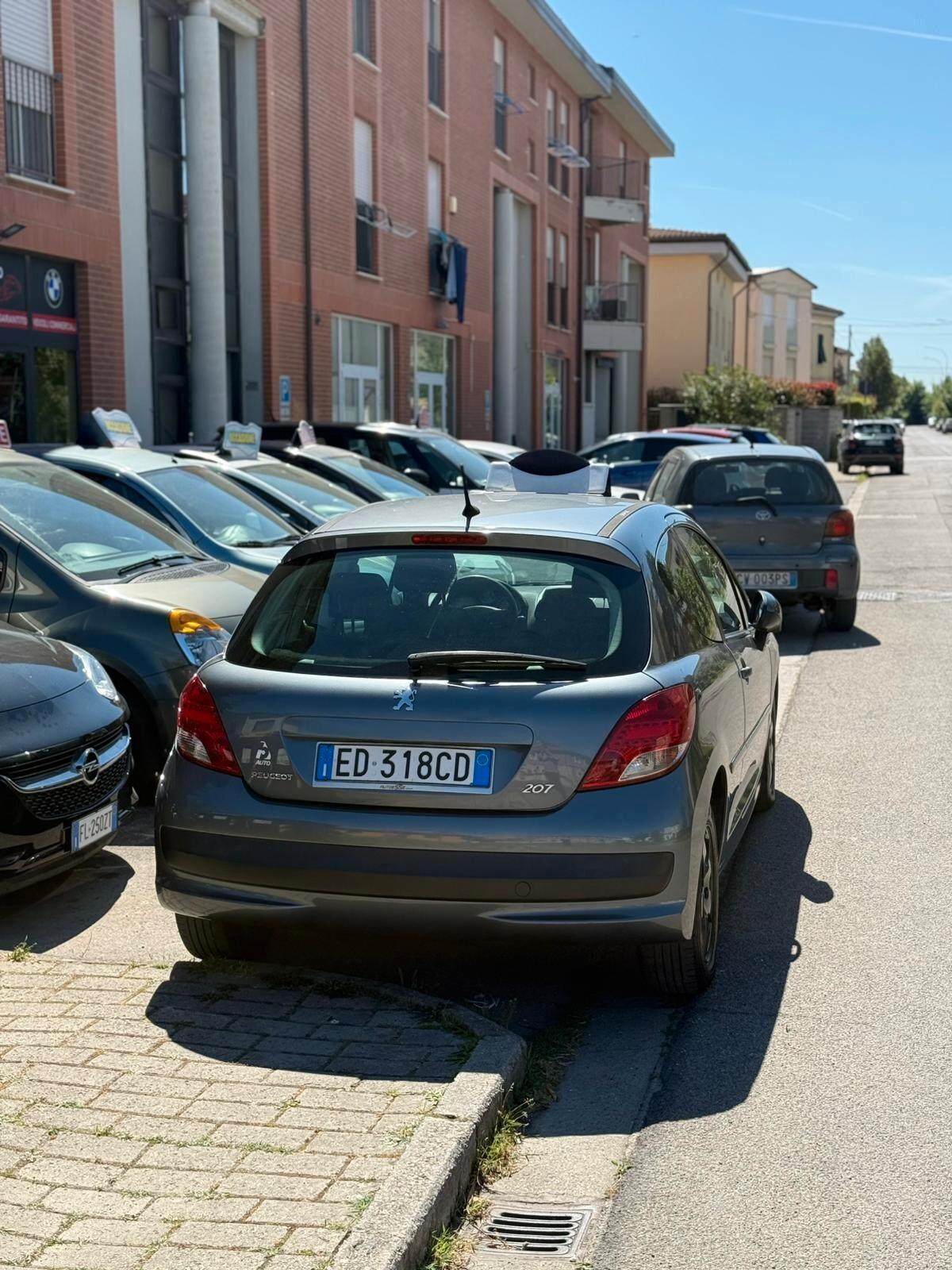 Peugeot 207 1.4 HDi 70CV 3p. Energie Sport