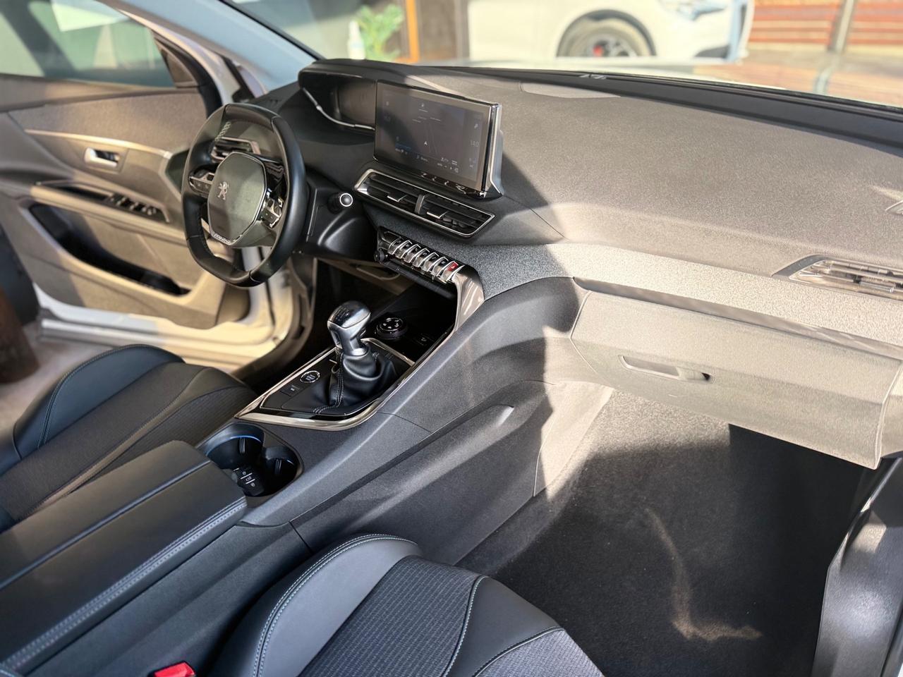 Peugeot 3008 BlueHDi 130 S&S Allure Pack