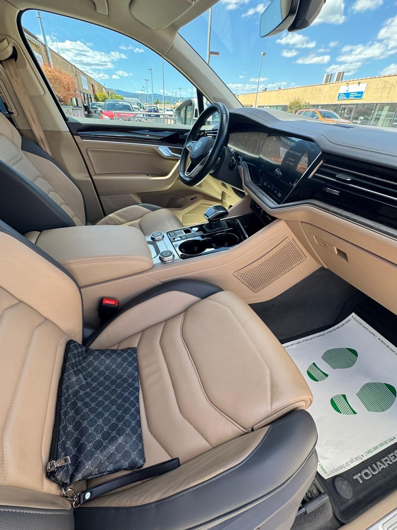 Volkswagen Touareg 3.0 V6 TDI SCR Elegance