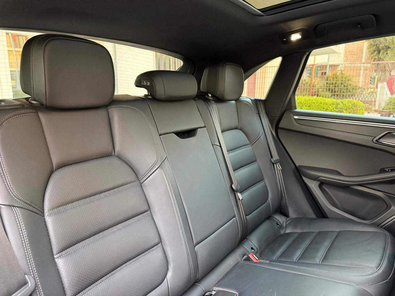 Porsche Macan 2.0 245CV