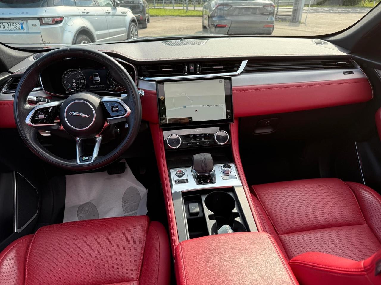 Jaguar F-Pace SUPER ACCESSORIATA COME NUOVA AFFARE