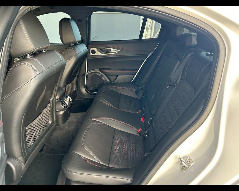 Alfa Romeo Giulia 2.2 Turbodiesel 210 CV AT8 AWD Q4 Tributo Italiano