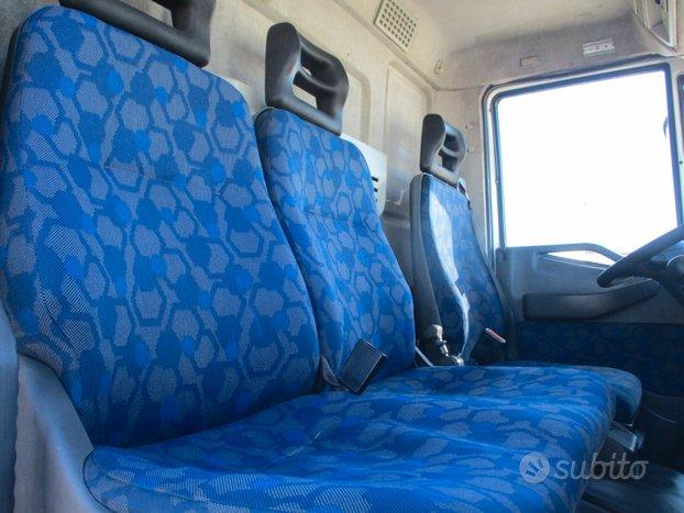 Iveco EUROCARGO 75/18 E5 FURGONE 6M+PEDANA CARICAT