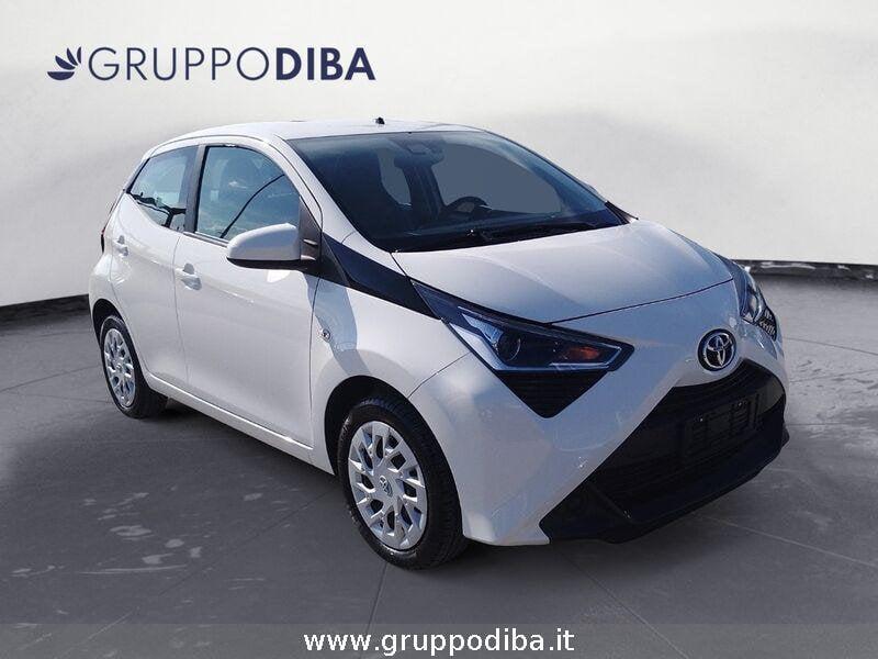 Toyota Aygo II 2018 5p 5p 1.0 x-business 72cv