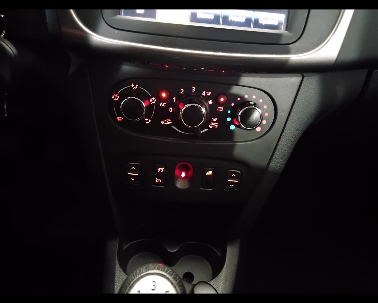 DACIA Sandero II 2013 Stepway - Sandero Stepway 1.5 dci Prestige 9