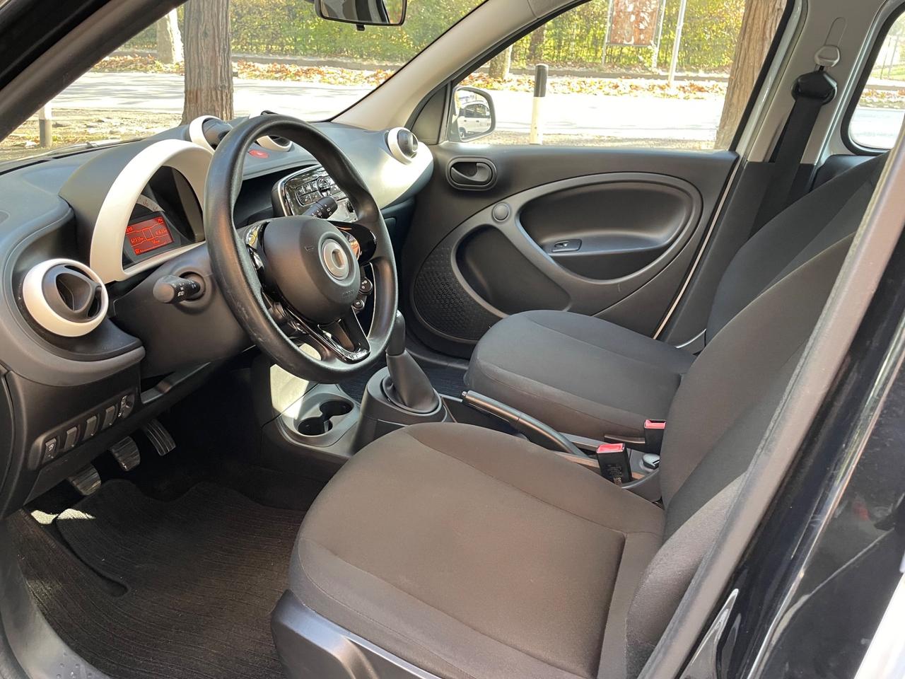 Smart ForFour 70 1.0 Youngster