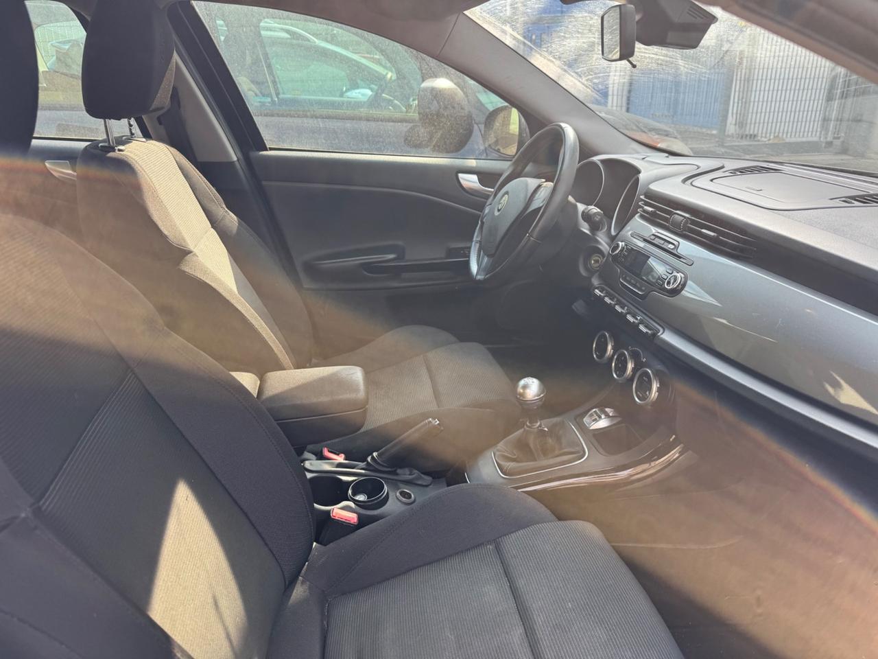 Alfa Romeo Giulietta 1.6 JTDm-2 105 CV Exclusive