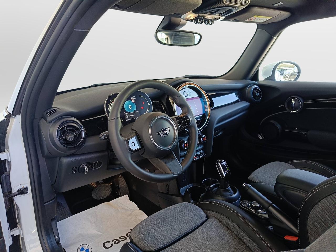 MINI Mini IV F56 2021 3p - Mini 3p 1.5 Cooper Classic auto