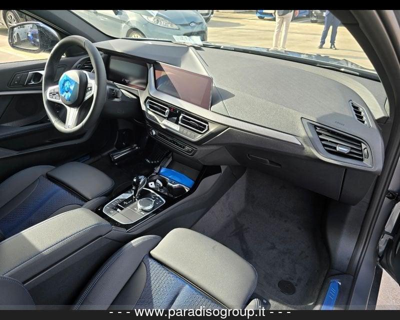 BMW Serie 1 5 PORTE - F40 118d 5 Porte