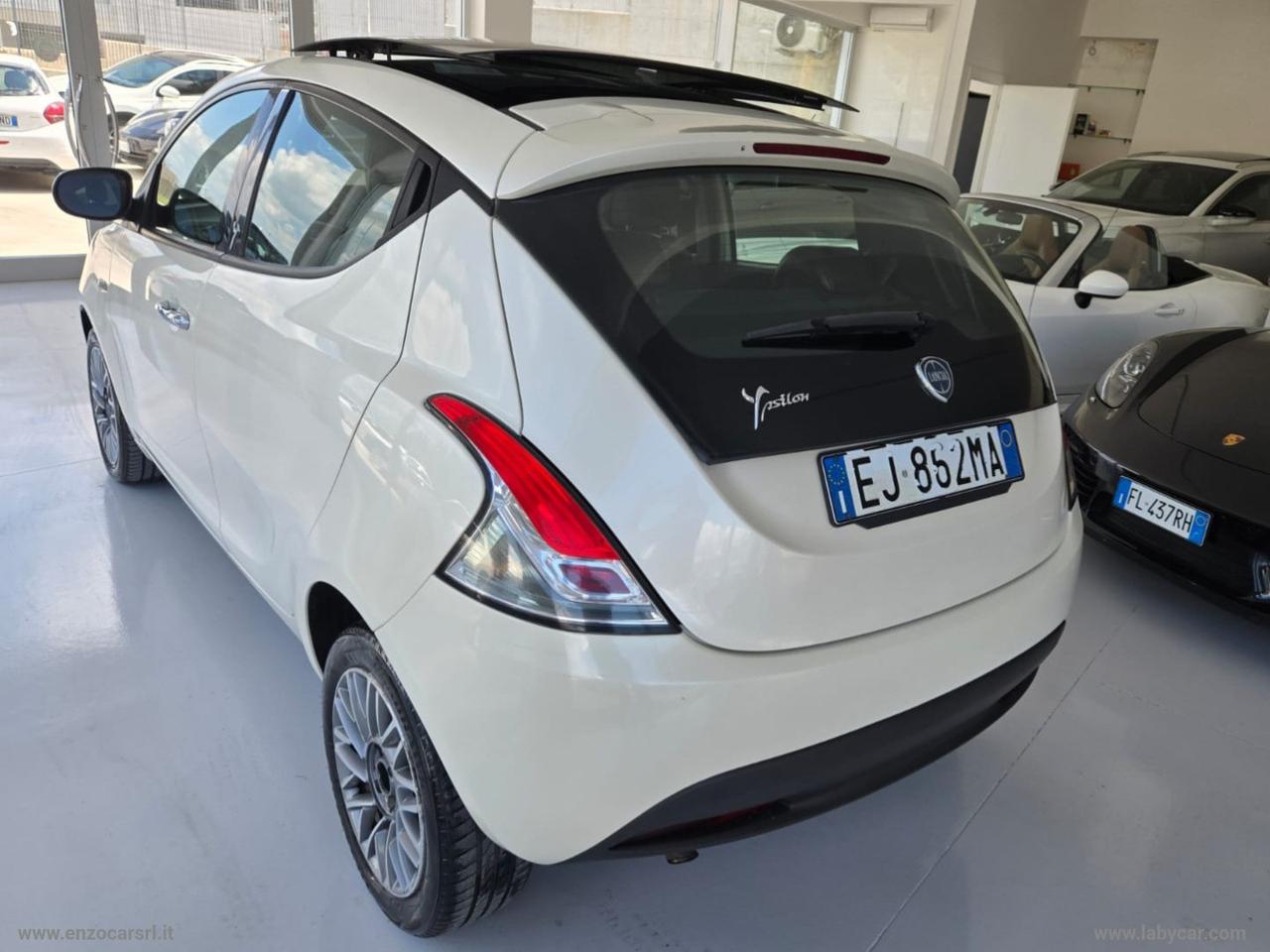 LANCIA Ypsilon 1.3 MJT 95 CV 5p. S&S Platinum TETTO APRIBILE