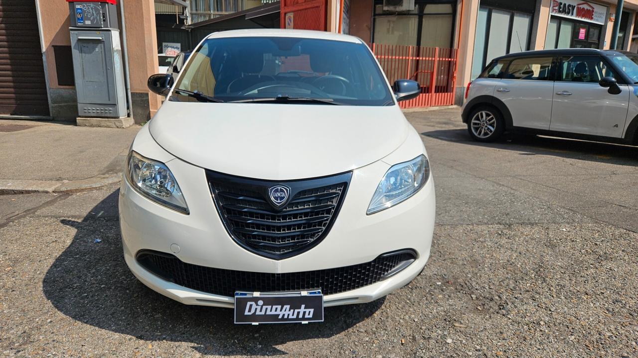 Lancia Ypsilon 1.2 69 CV 5 porte Elefantino
