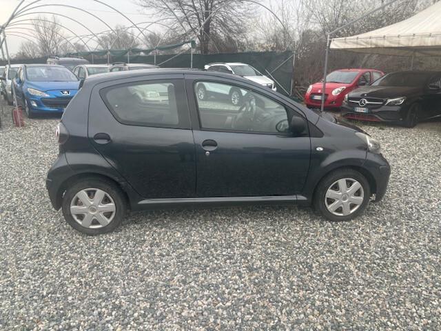Toyota Aygo 1.0 12V VVT-i 5 porte
