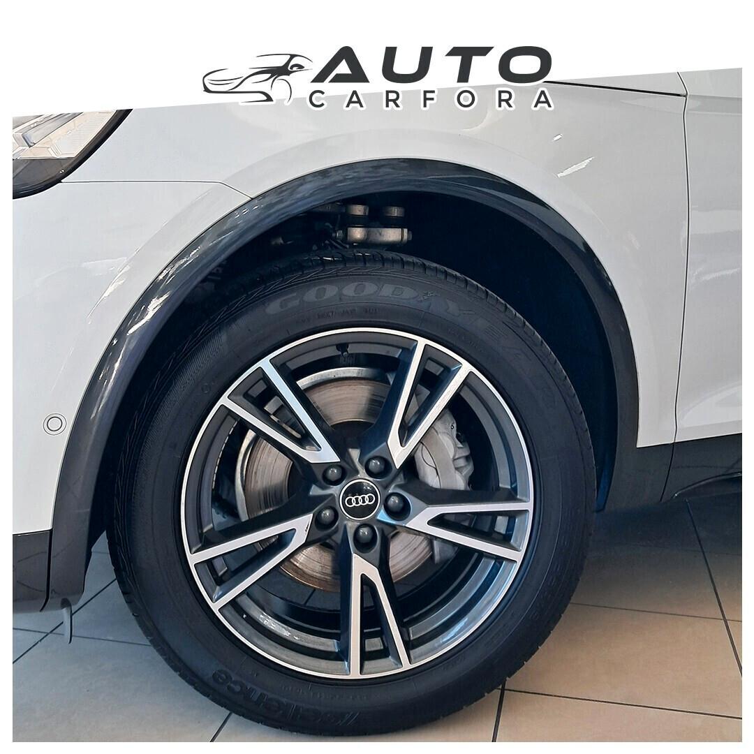 Audi Q5 Sportback 40 tdi Identity Black s-line interno
