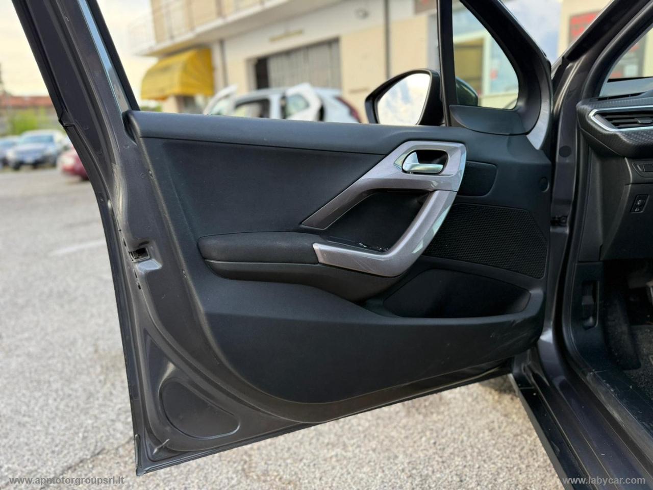 PEUGEOT 2008 PureTech 82 Allure
