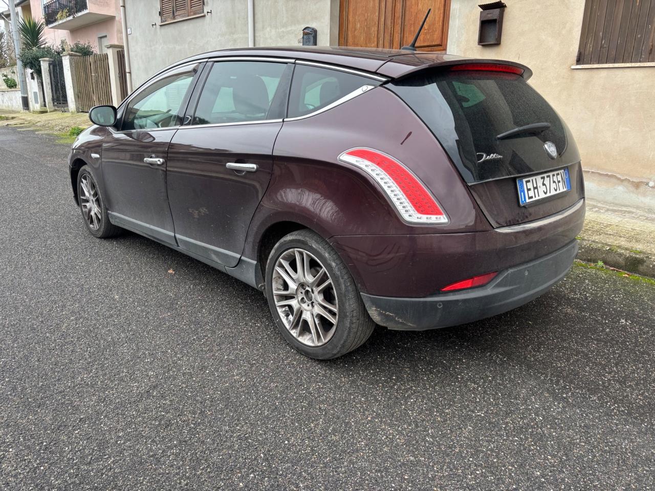 Lancia Delta 1.6 MJT DPF Silver