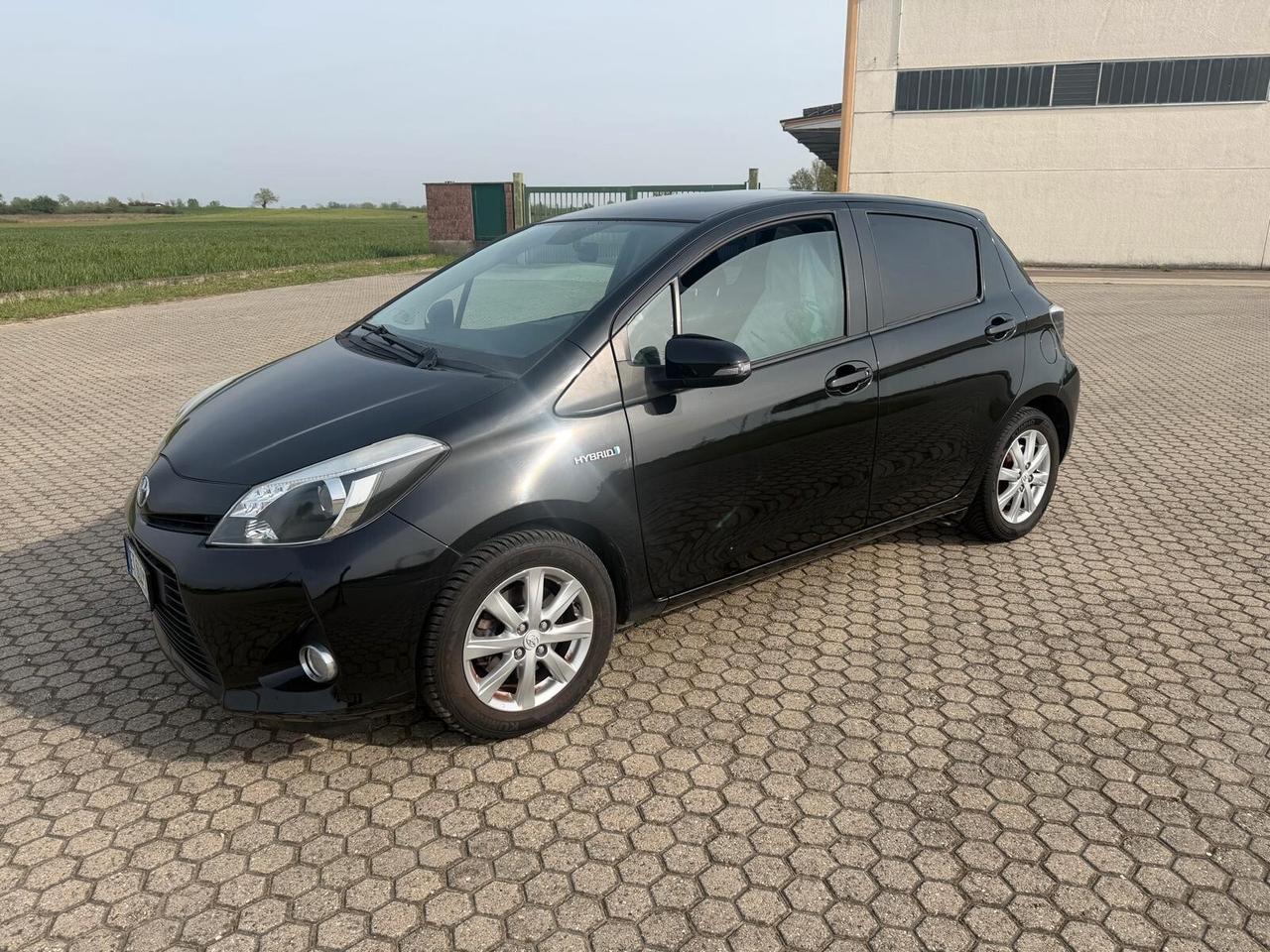 Toyota Yaris 1.5 Hybrid 5 porte Lounge
