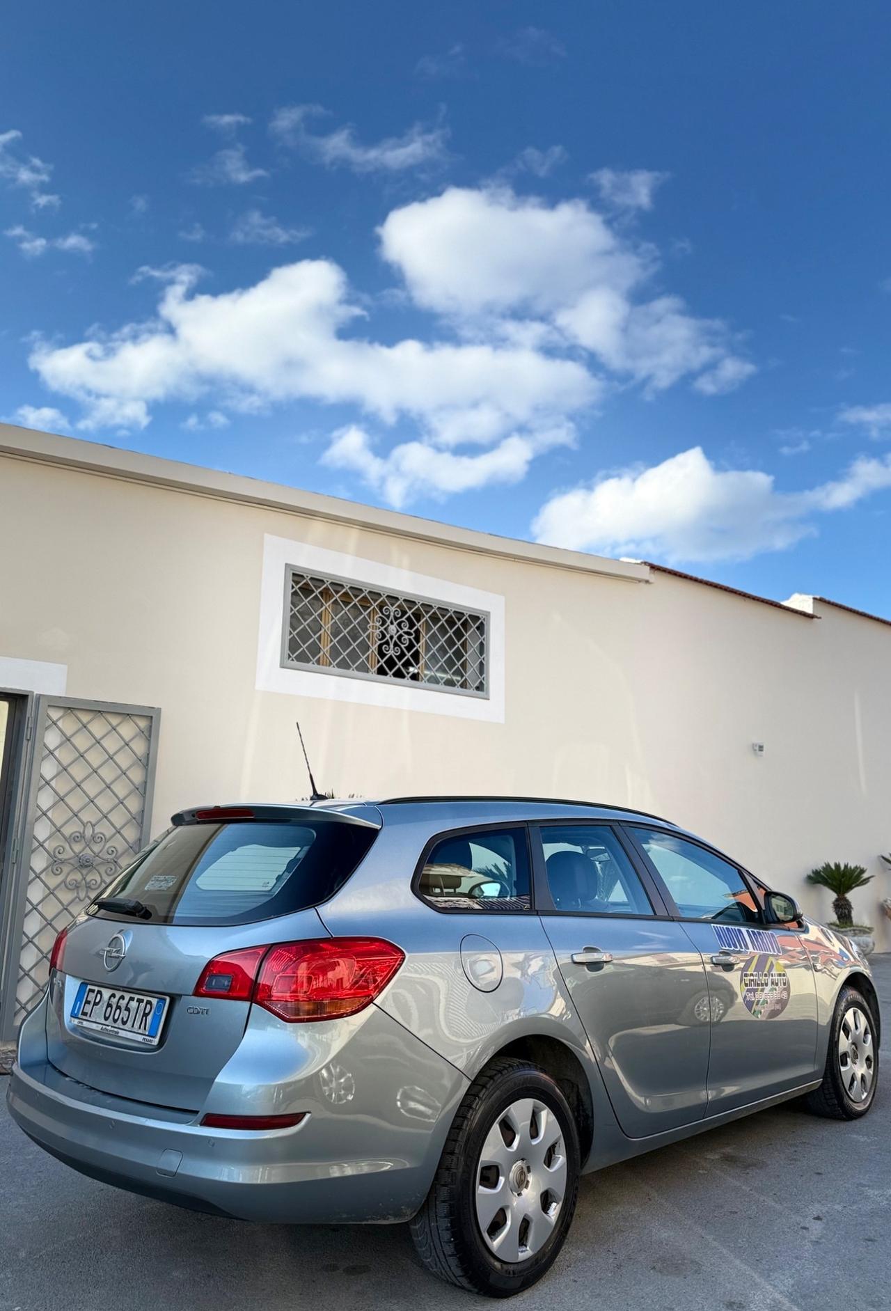 Opel Astra 1.7 Diesel Cosmo 110 Cv