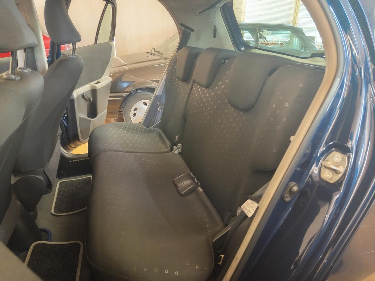 Toyota Yaris 1.0 5 porte, 126 Mila chilometri ok neopatentati