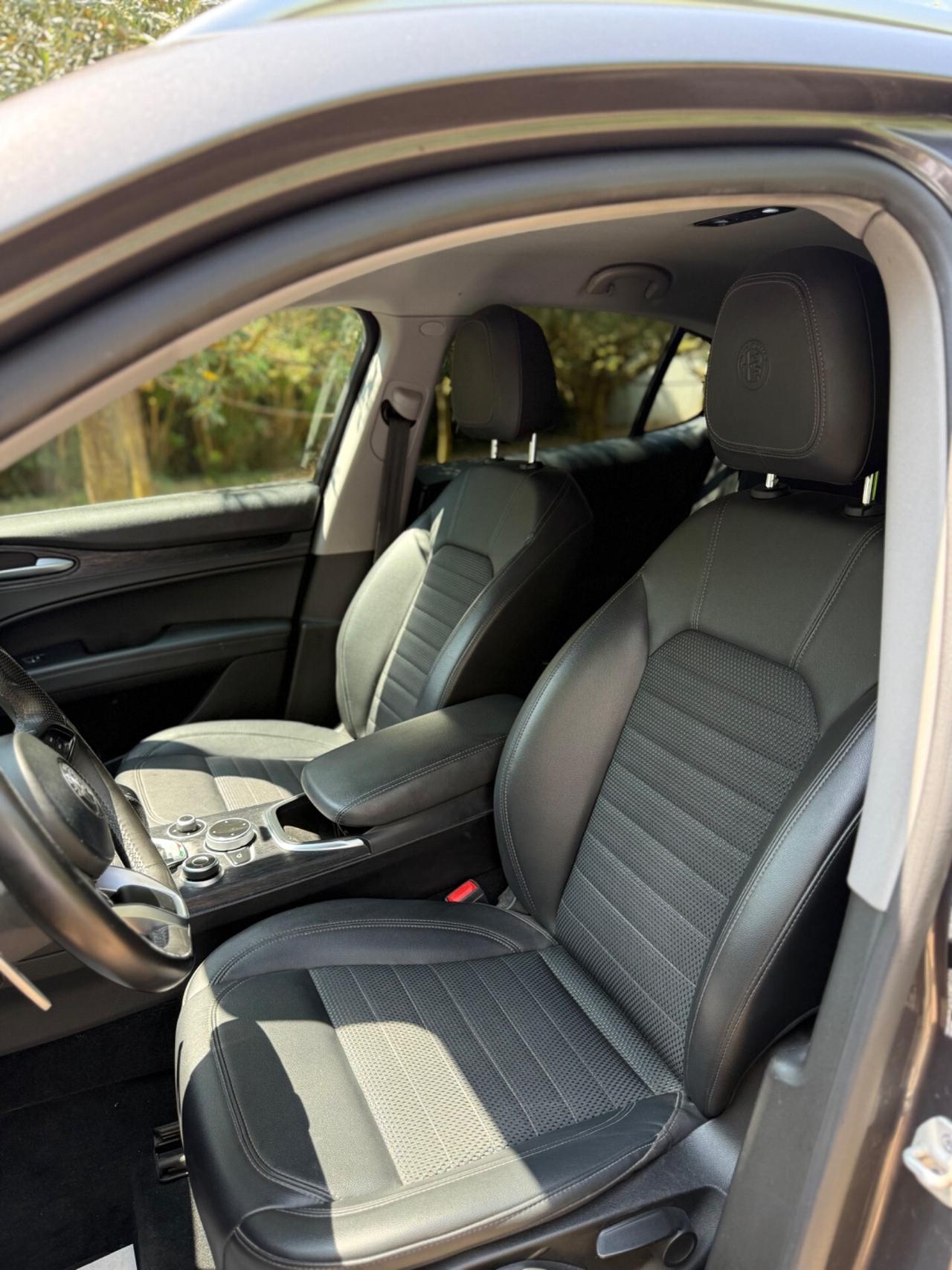 Alfa Romeo Stelvio 2.2 Turbodiesel 190 CV AT8 Q4 Executive super