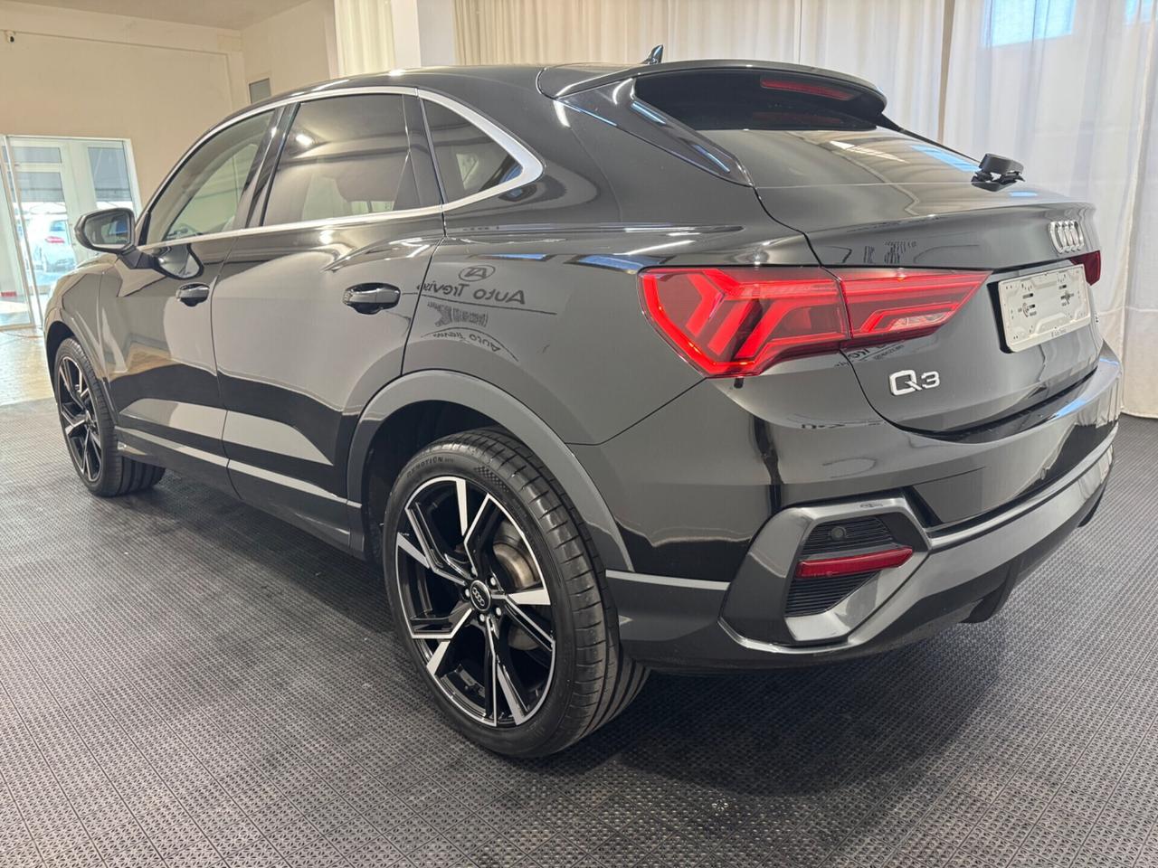 Audi Q3 SPB 35 TDI S tronic Business Advanced Plus