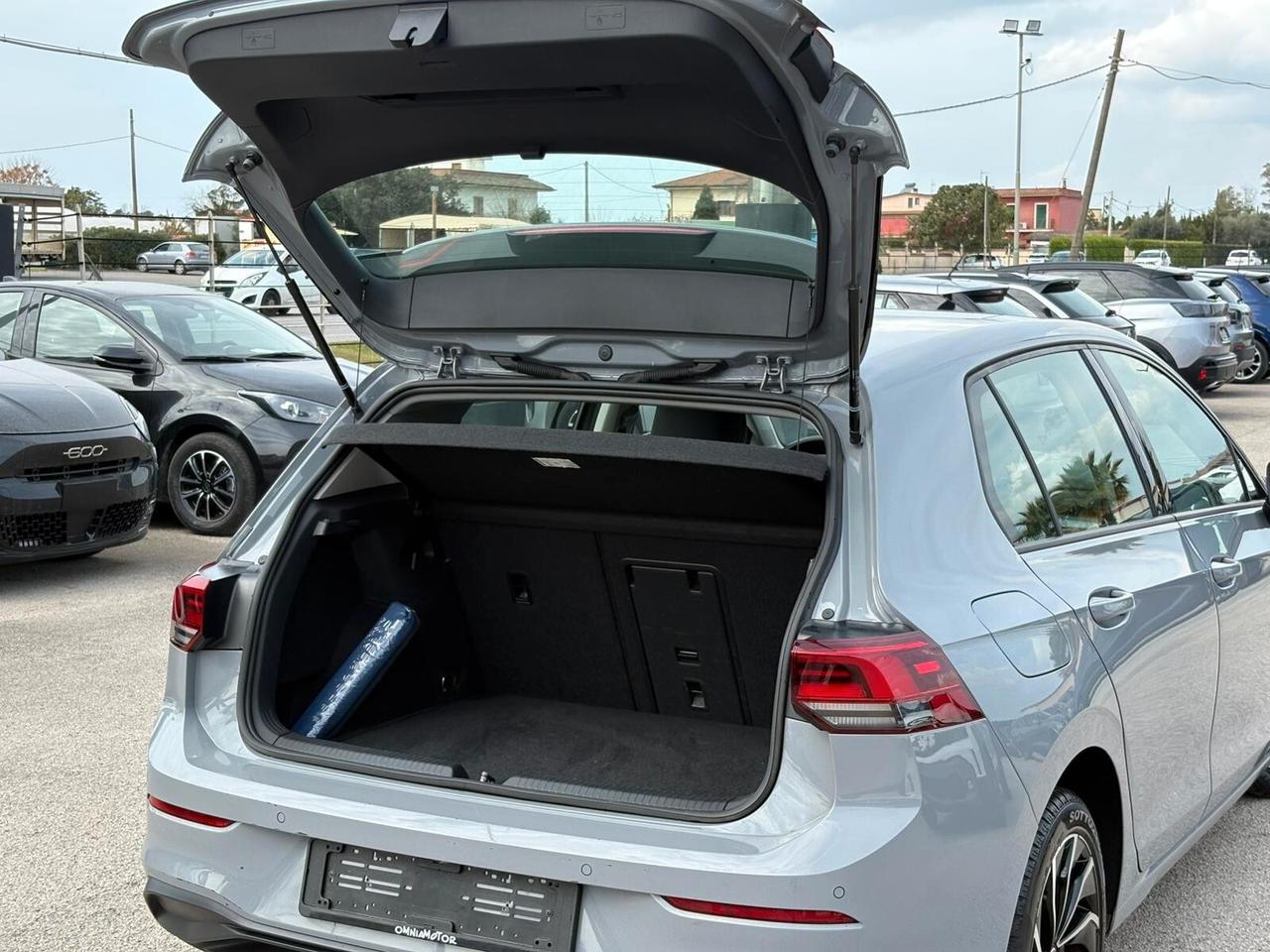 Volkswagen Golf 1.0 eTSI EVO DSG Life