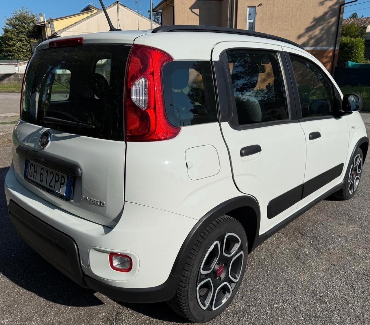 Fiat Panda 1.0 FireFly S&S Hybrid City Life 5 posti