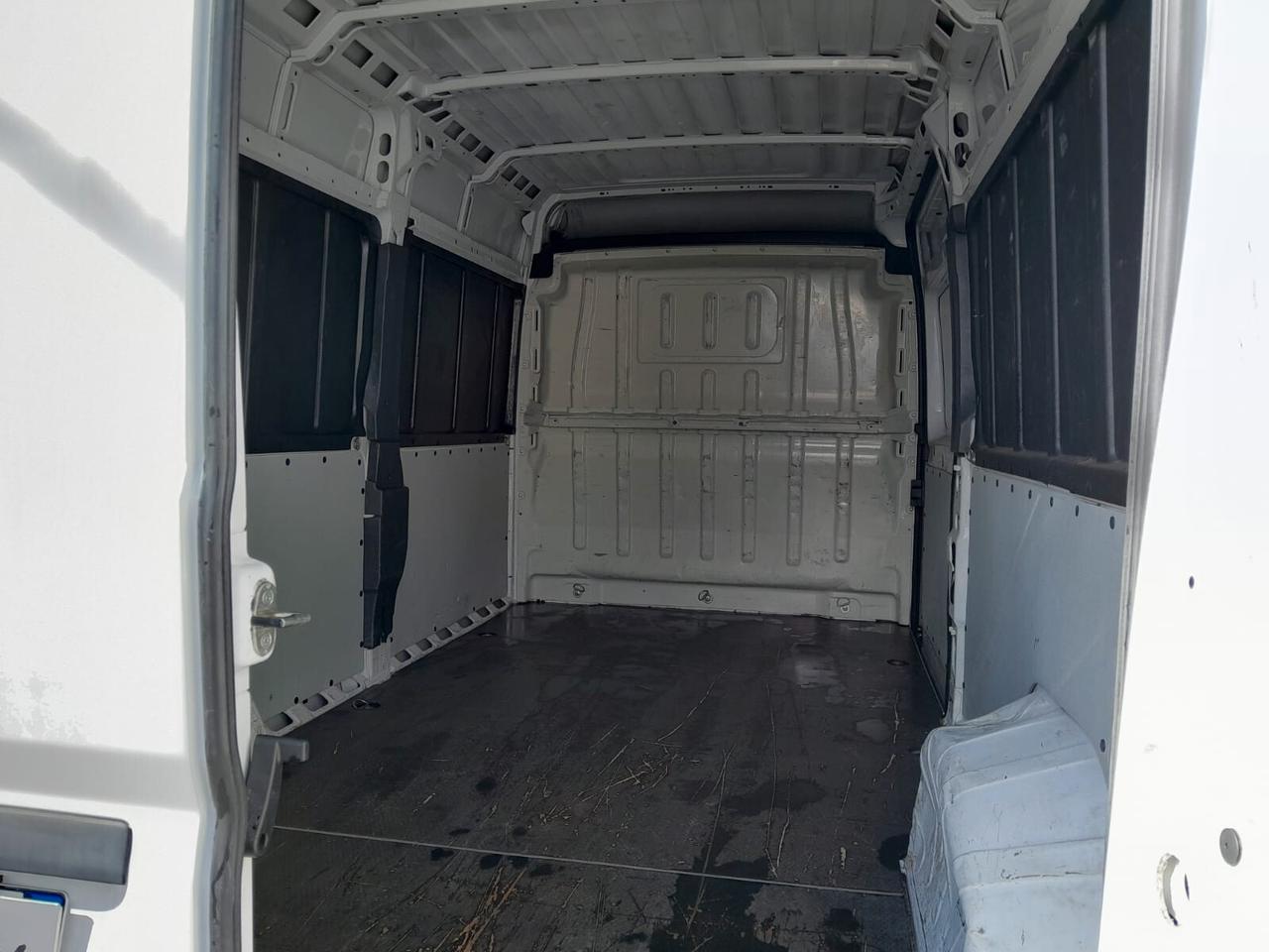 FIAT DUCATO 35 2.2 MJT PLM-TM 140CV FURGONE