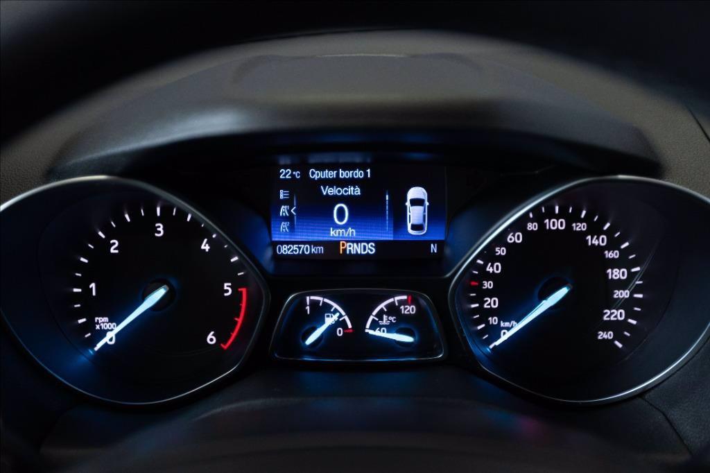 FORD Kuga 2.0 tdci Business s&s 2wd 120cv powershift my19.25 del 2020
