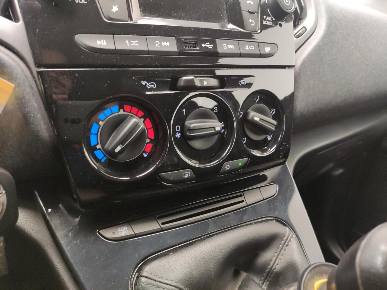 Lancia Ypsilon 1.2 69 CV 5 porte S&S Elefantino Blu