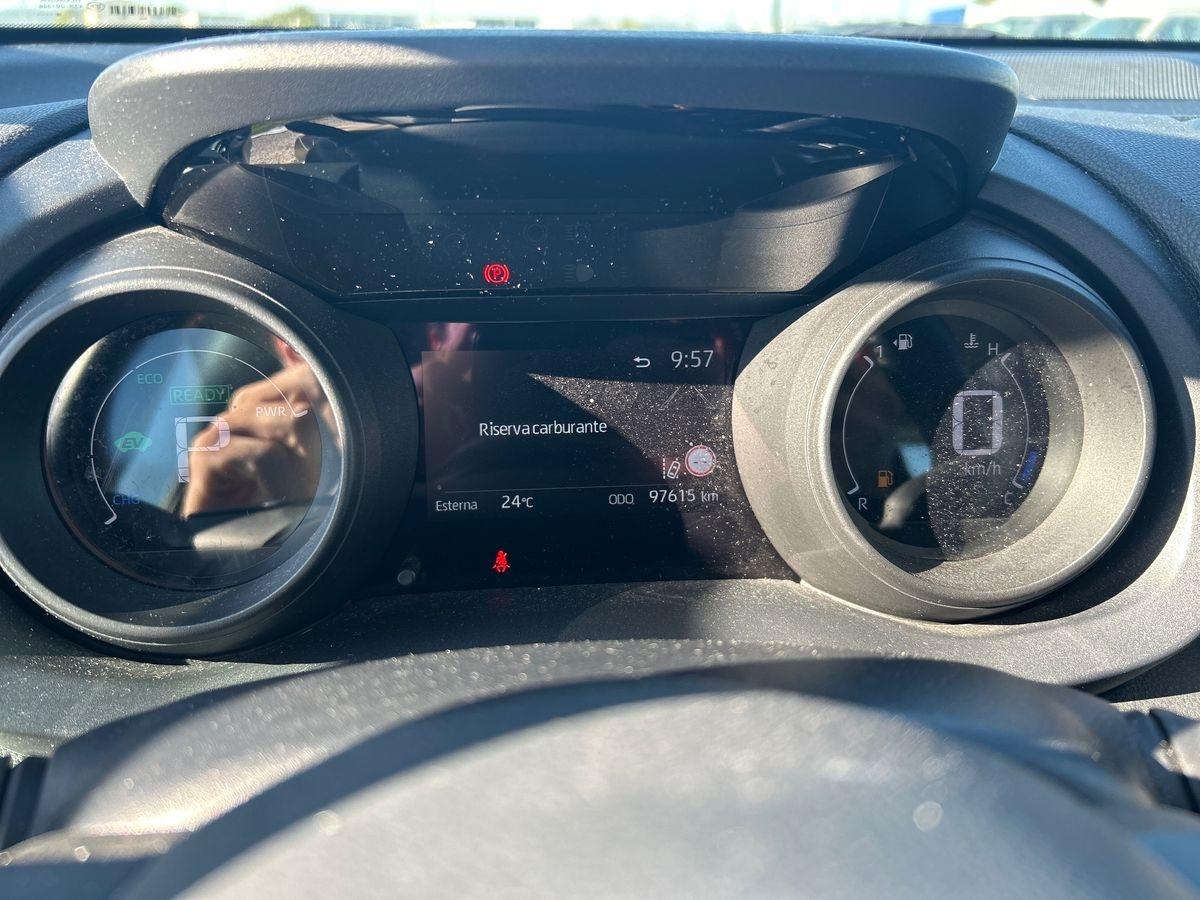TOYOTA Yaris 4ª serie - Yaris 1.5 Hybrid 5 porte Trend