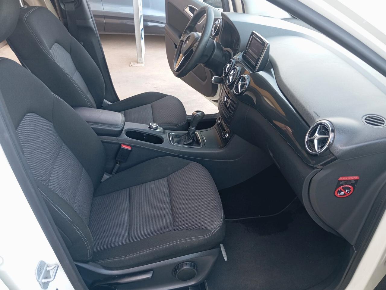 Mercedes-benz B 200 CDI BlueEFFICIENCY Executive