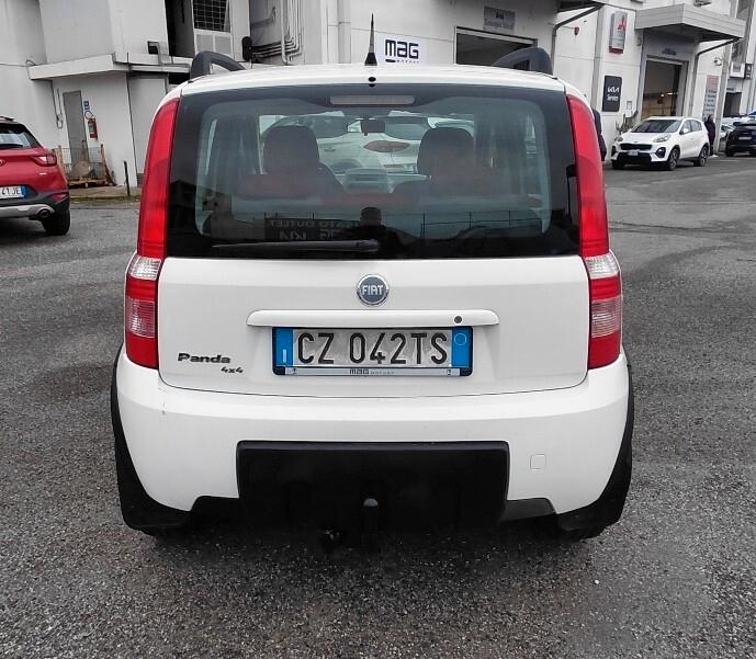 Fiat Panda 1.2 4x4 Climbing "GPL + GANCIO TRAINO"