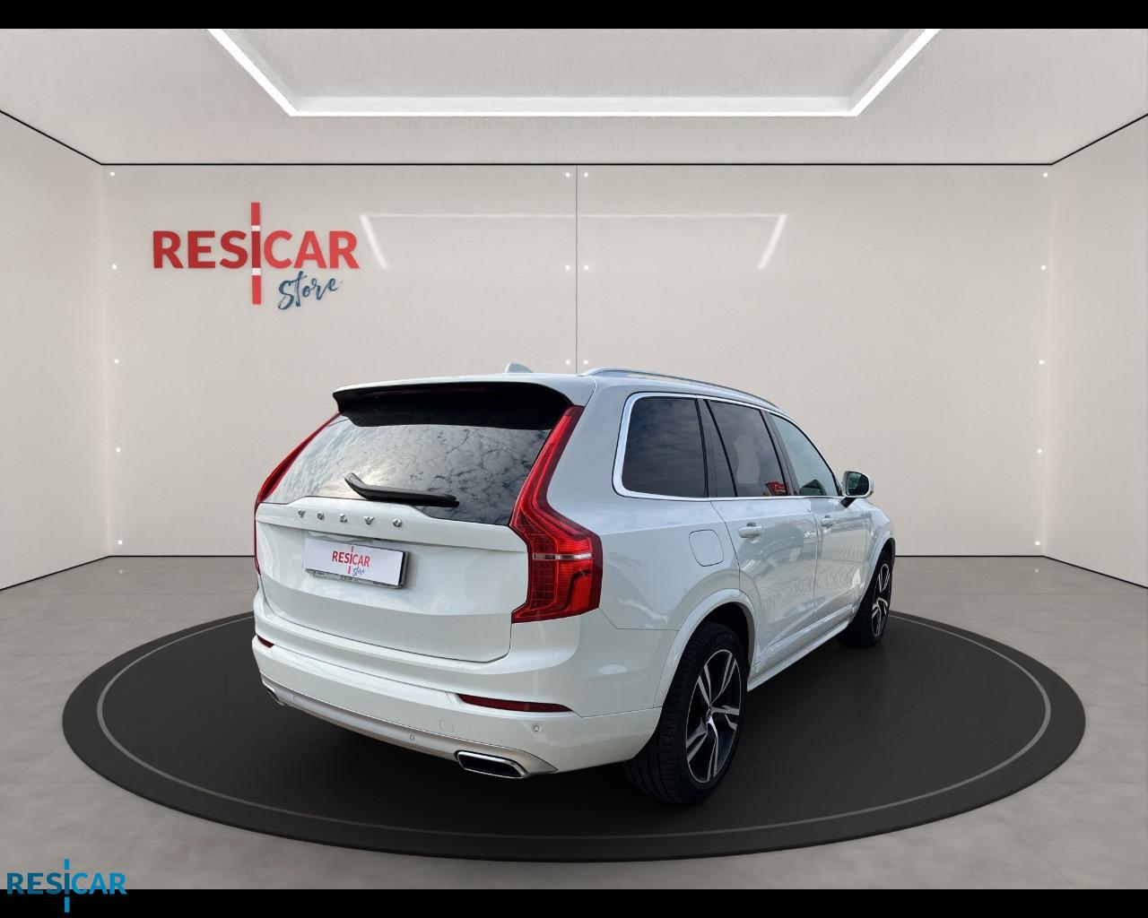 VOLVO XC90 2.0 b5 Momentum AWD 7p.Geartronic