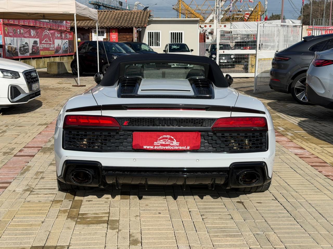 Audi R8 Spyder V10 quattro S tronic performance