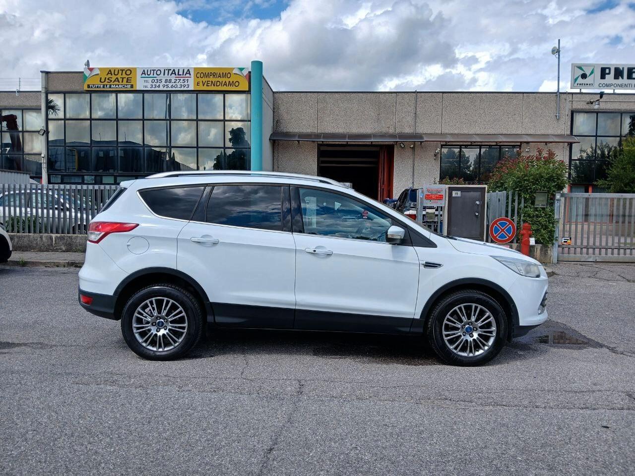Ford Kuga 2.0 TDCI 140 CV 4WD Powershift