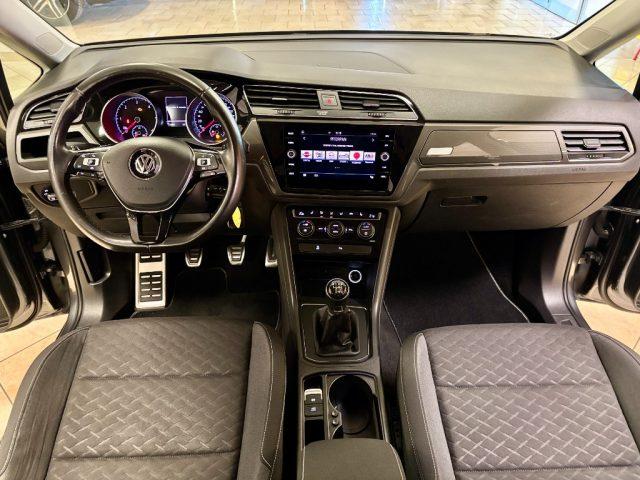 VOLKSWAGEN Touran 1.6 TDI 115 CV SCR GANCIO TRAINO 7 POSTI - GOMMATO