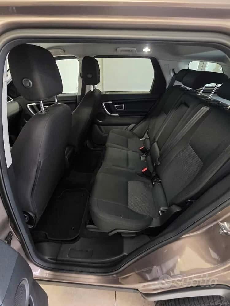 Land Rover Discovery Sport HSE Luxury StileMotori