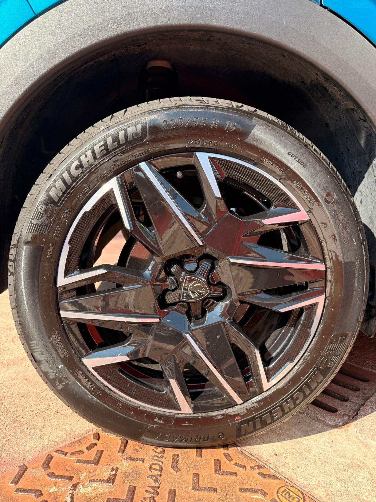 Peugeot 3008 Hybrid 136 e-DCS6 GT
