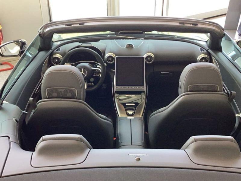 Mercedes-Benz SL 43 AMG Premium Plus
