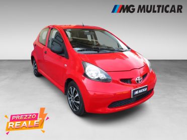 Toyota Aygo 5p 1.0 Now. km 106.000. frizione e gomme nuove.