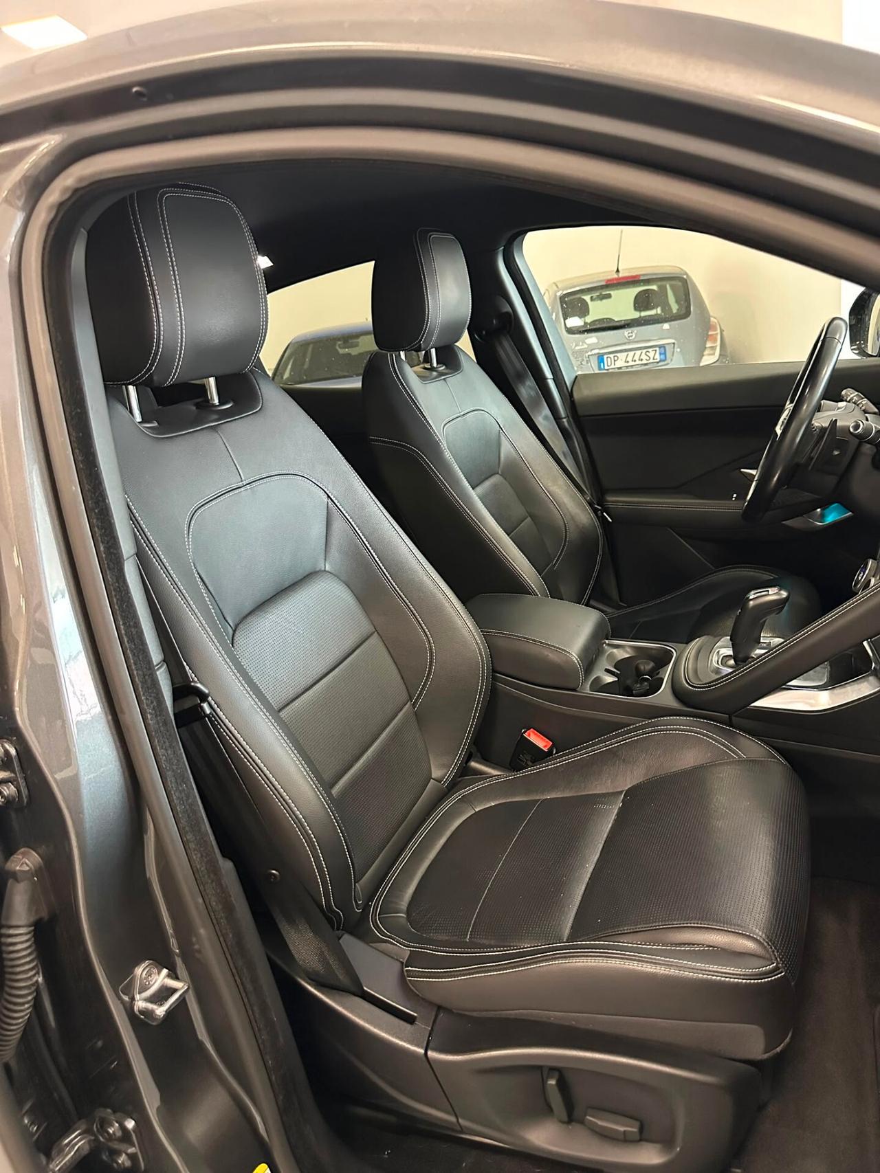 Jaguar E-Pace 2.0D 150 CV R-Dynamic